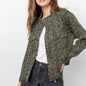 Excellent condition: XS Rails Collins Leopard Print